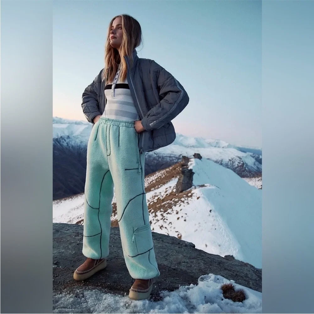 Free People Hit The Slopes Fleece Pants Size L NEW